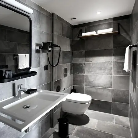 Sur La Hotell 3*