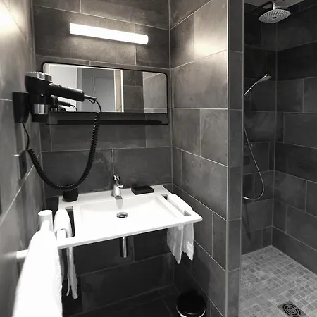 Sur La Hotell Marennes (Charente-Maritime)