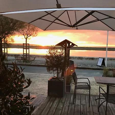 Sur La Hotell Marennes (Charente-Maritime)